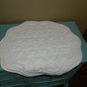 West Elm Thistle Jacquard Round Bath Mat Alabaster (TT-17)